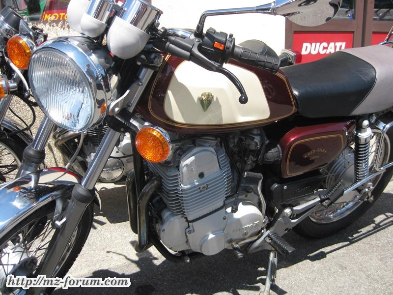 1997 MZ Red Star