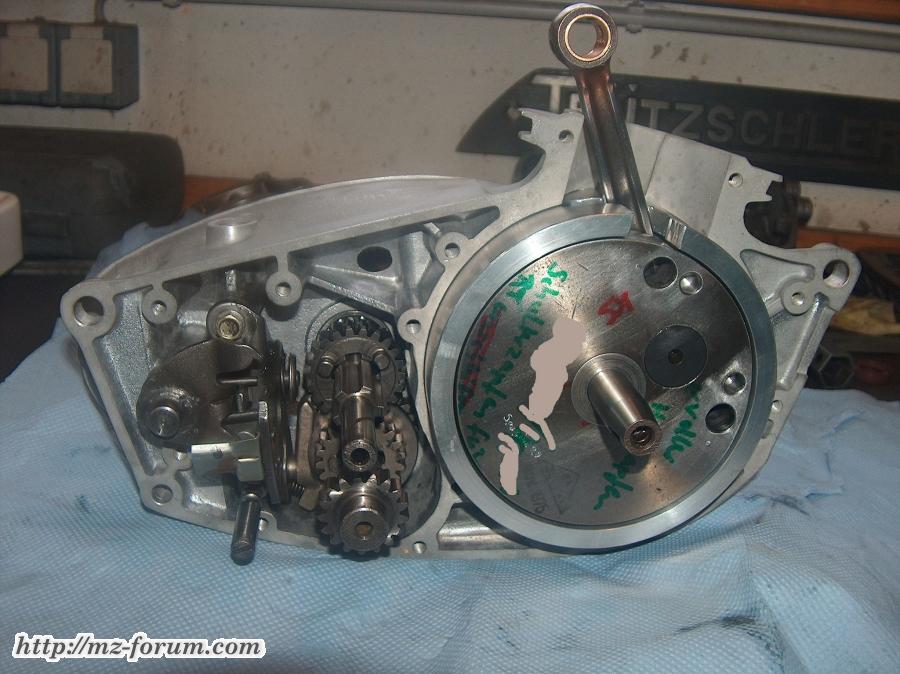 Neue Kurbelwelle RT 125/3