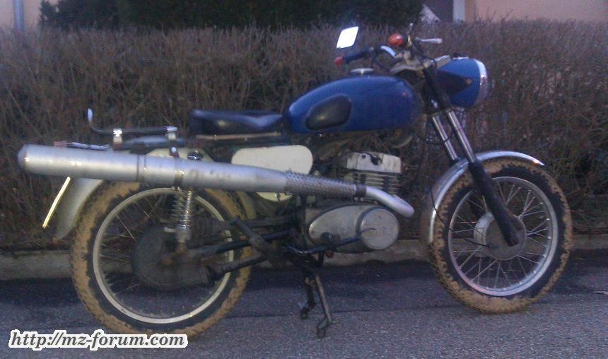 Auspuff hoch #02
