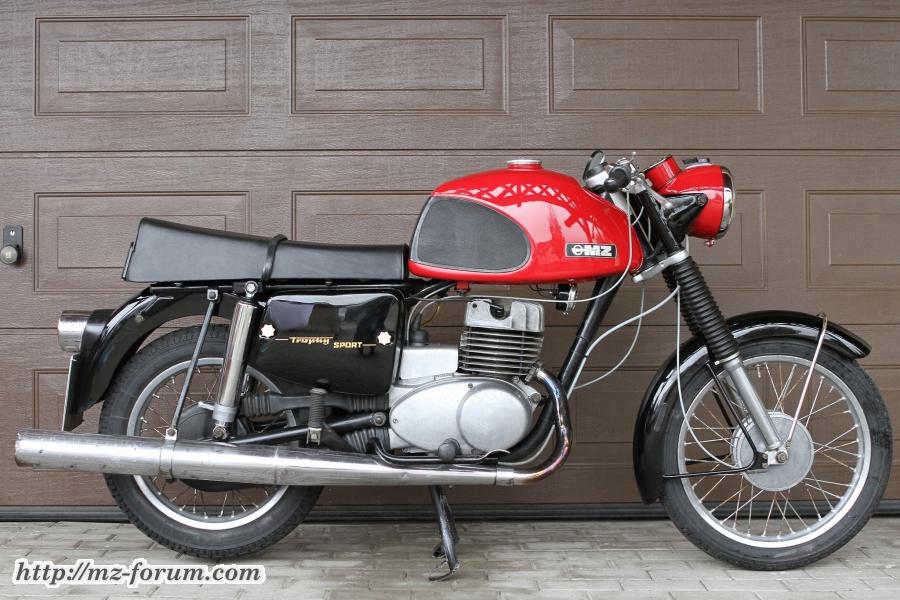 MZ ETS 250, rechts