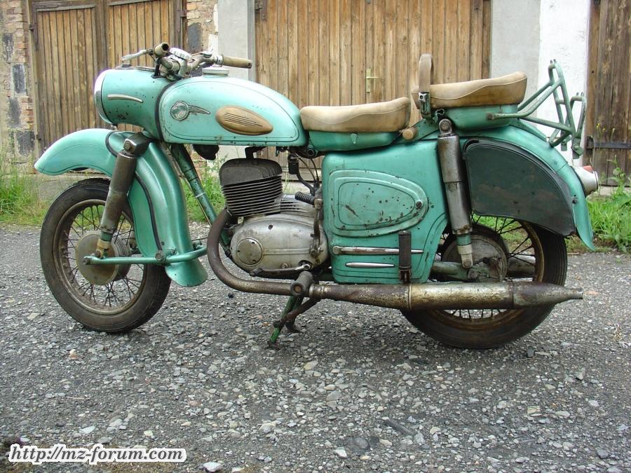 DDR MZ ES 250 Doppelport Ersatzteilspender