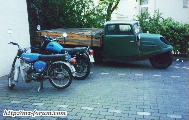 Alter Fuhrpark - Moped,Etze und Tempo