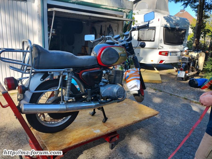 Schubkarrenrad an der TS