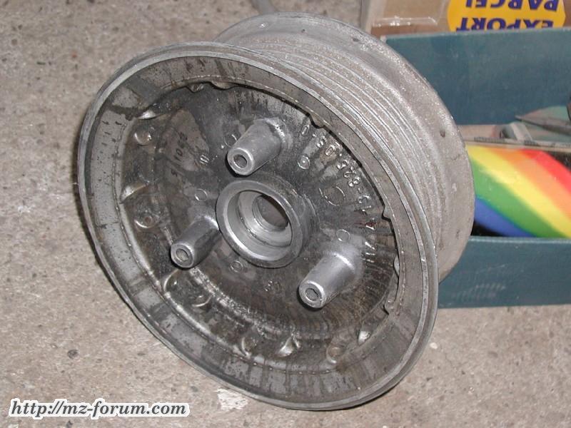 Radnabe hinten alt