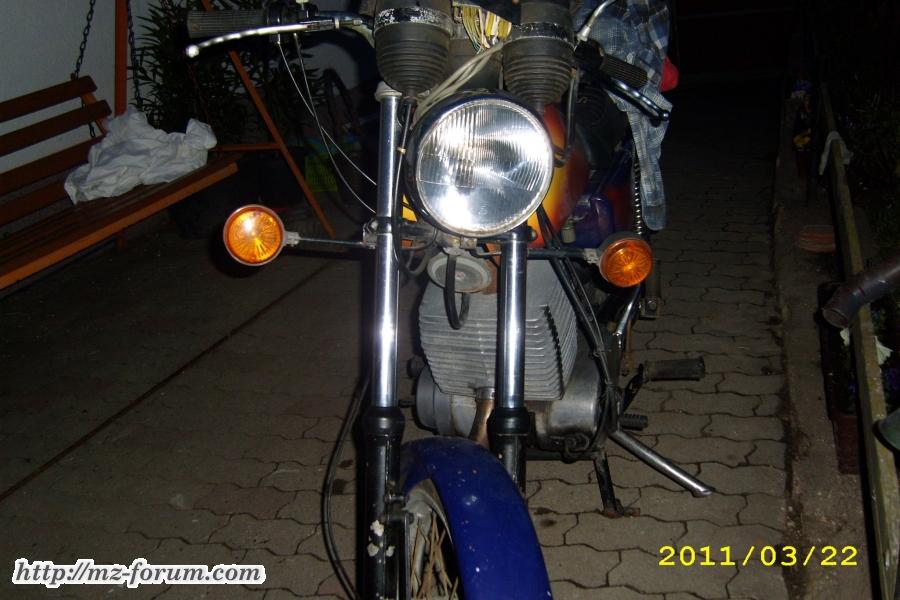 Ohne Windschild und Zusatzscheinwerfer