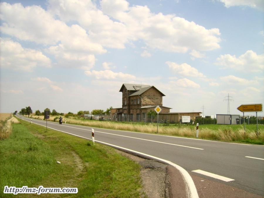 Der Bahnhof im Nichts.