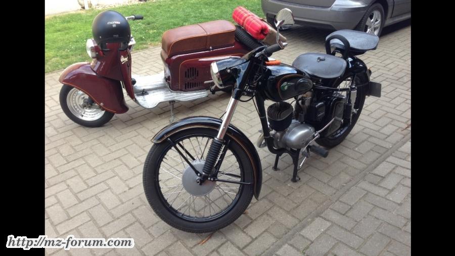 Männchen sein Spielzeug!