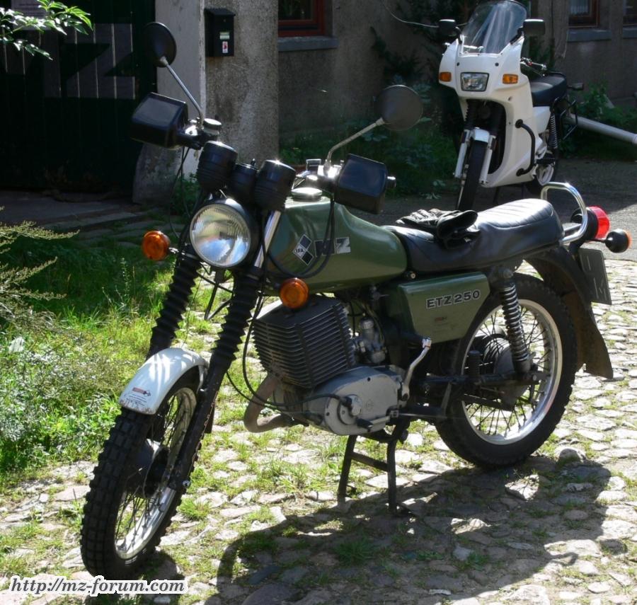 ETZ250