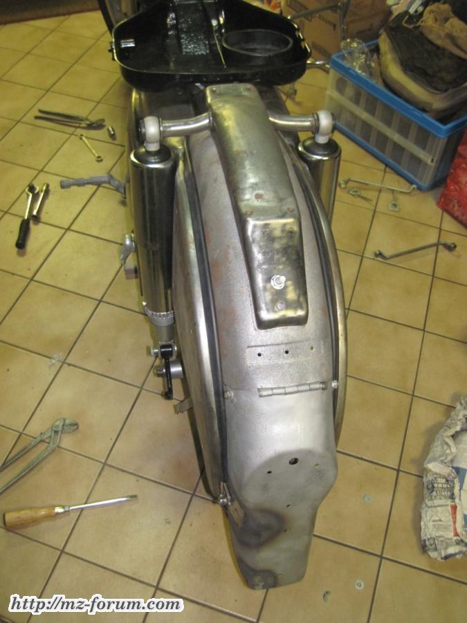 ES 300 Seitenteile Anprobe links