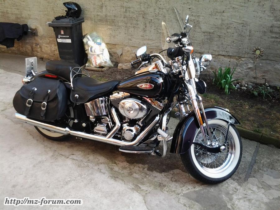 Harley Davidson FXST Softail Heritage Springer