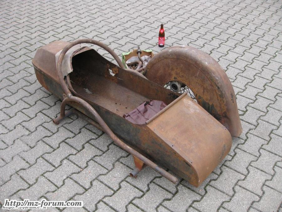 Falke-Komplettansicht2