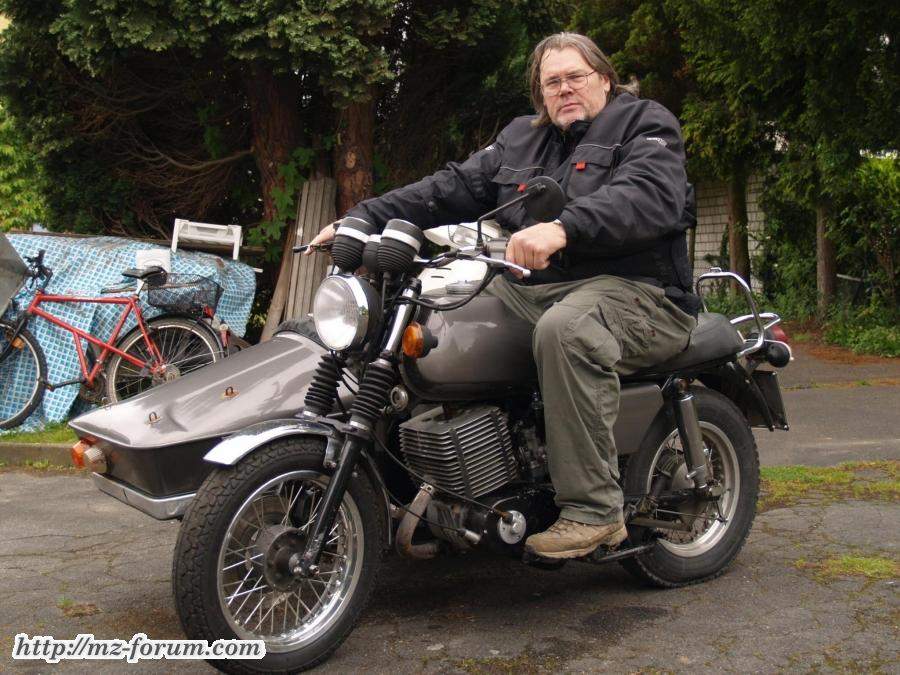 mz etz250 bw