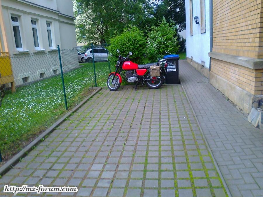 ..ehm...das Rote....in der Mitte.....