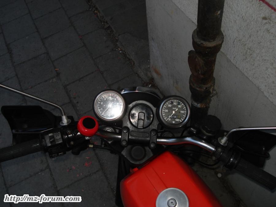 Lenkeransicht mit Klingel