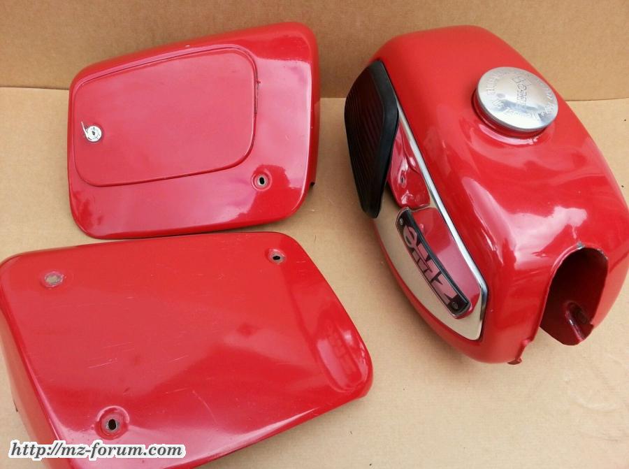 Tank und Seitendeckel