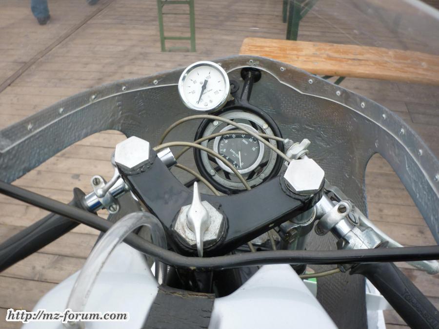 MZ RE 125 Kanzel