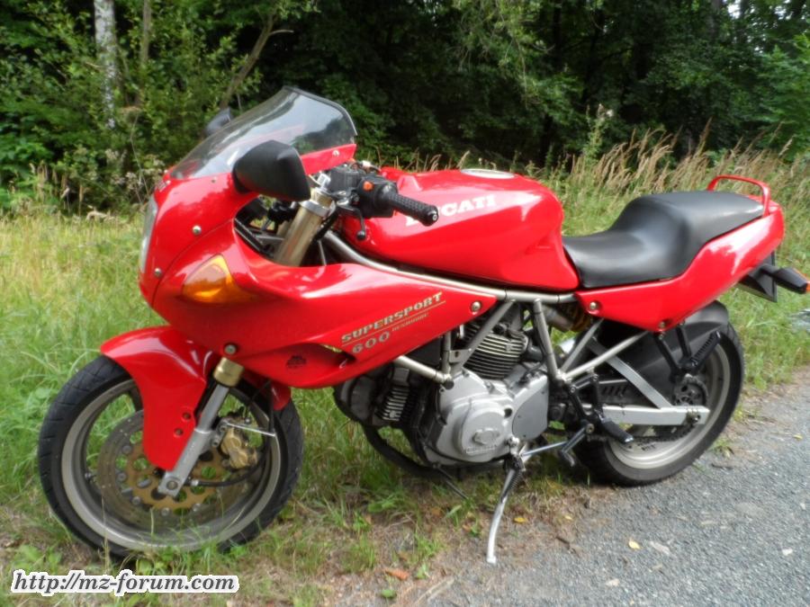 Ducati 600ss
