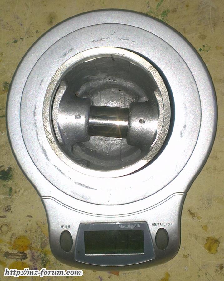 ES300 Kolben HGM 7300 475gramm unten