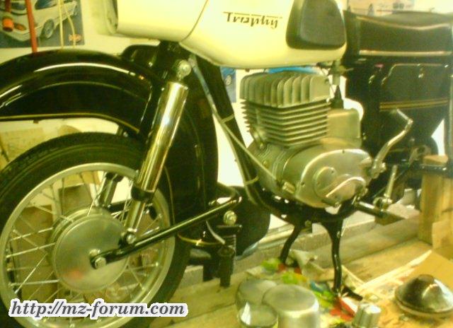 ES 175/2 fast fertig