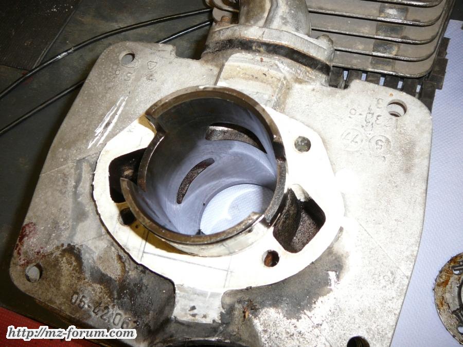 TS250/1 Schmucktüchen zerlegt...