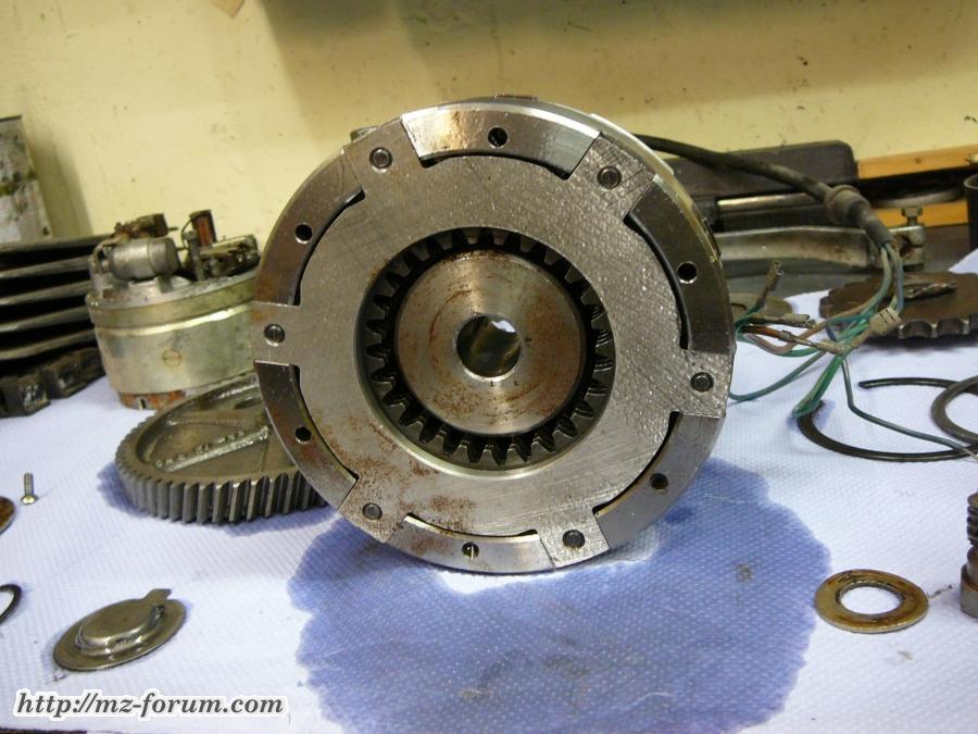 TS250/1 Schmucktüchen zerlegt...