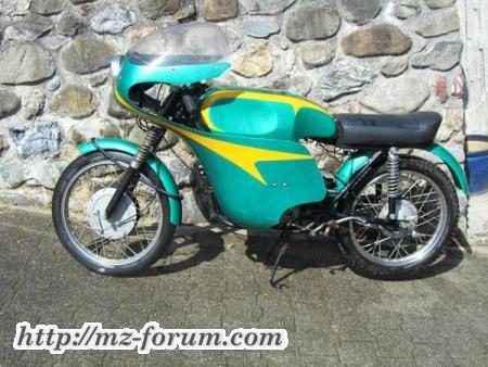 mz-125ccm-strassenrennmaschine