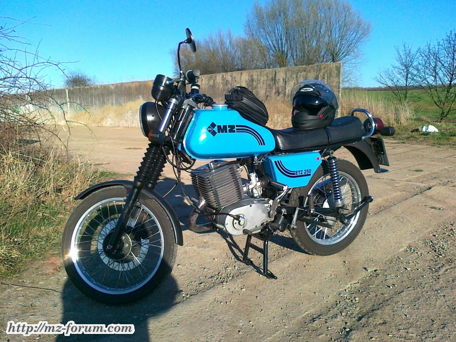 ETZ250