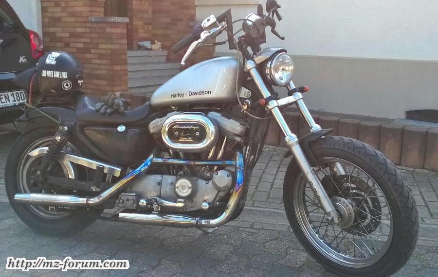 Sportster 883