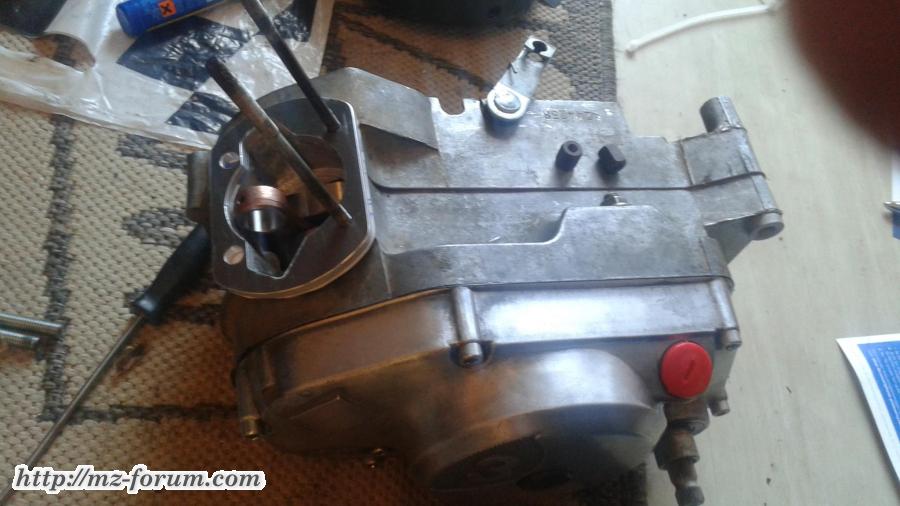 harmloser 3Gang Motor mit Distanzplatte