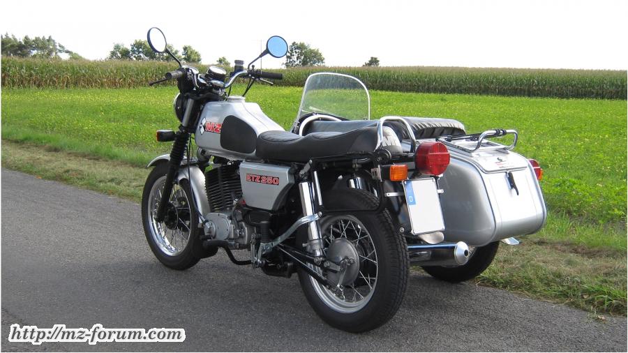 ETZ250SW 4