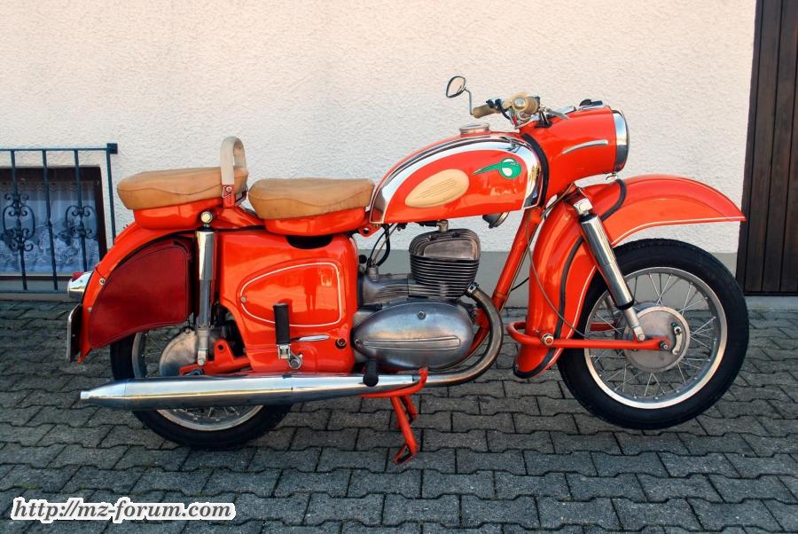 2016 MZ250 1960