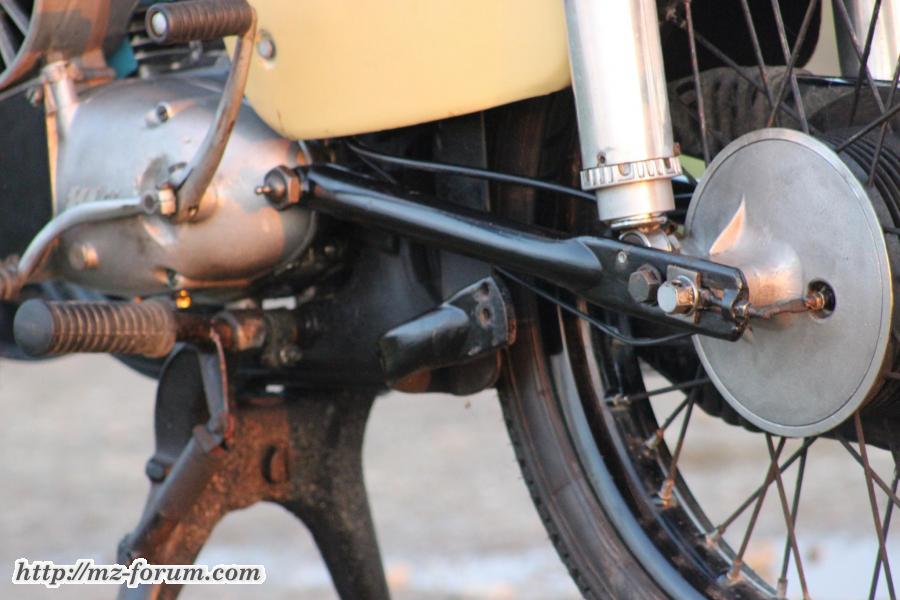 MZ ES125 09