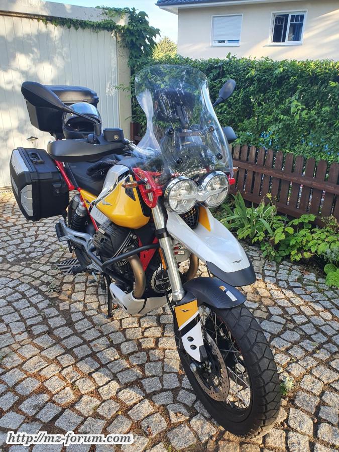 Moto Guzzi V85 TT
