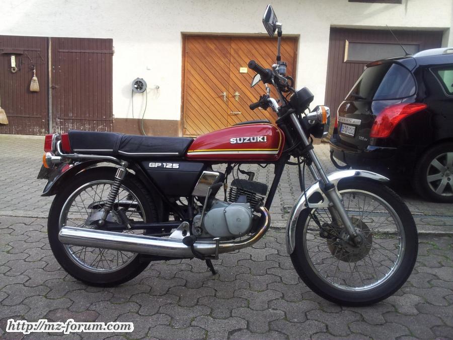 Suzuki GP 125