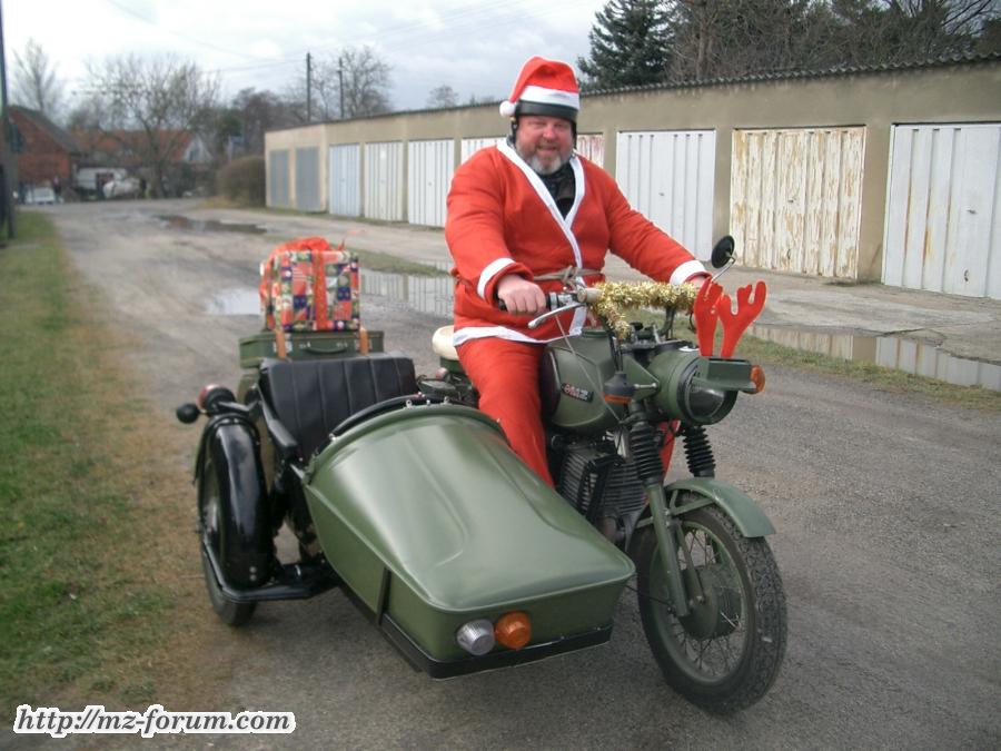 der Weihnachtsmann fährt natürlich ......