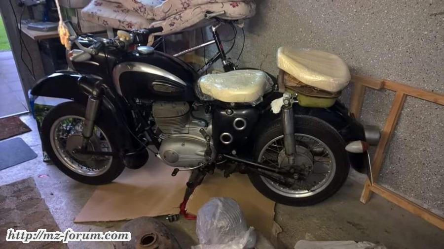 Bestandsaufnahme..Kiste Neuteile..Konvolut Altteile, 2. Motor