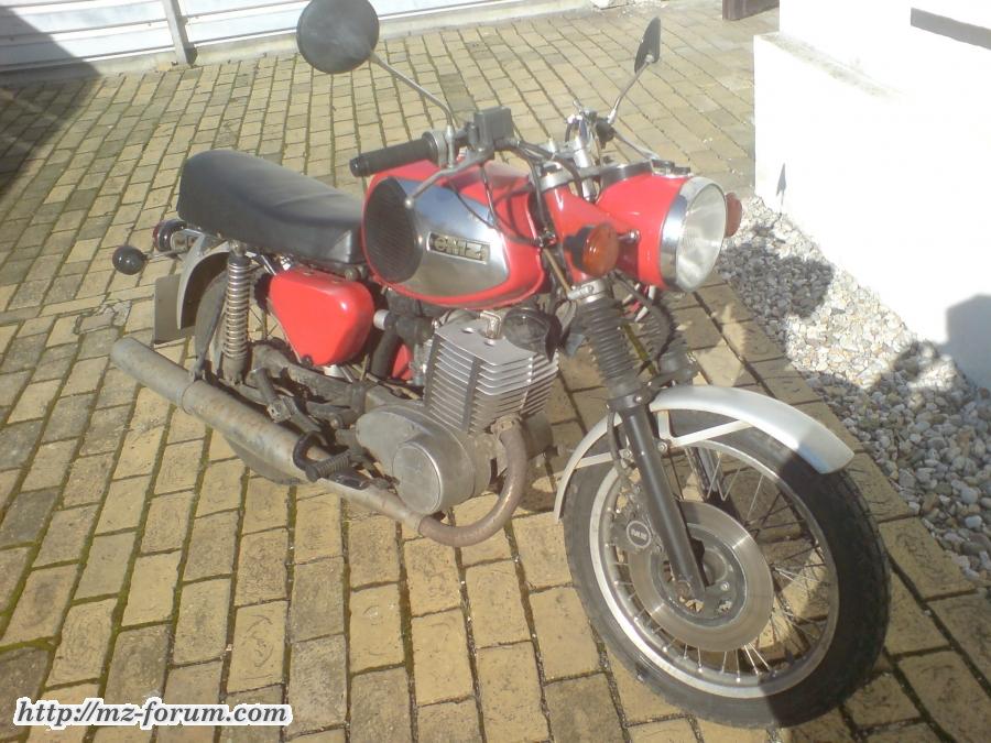 TS250/1 im Winterlook 2011
