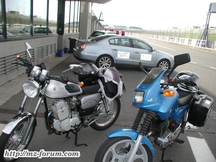 in der Boxengasse von Oschersleben