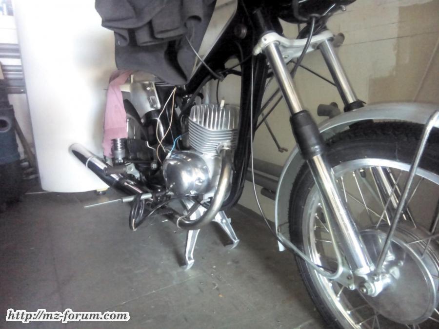 Aufbau TS150 Motor montiert