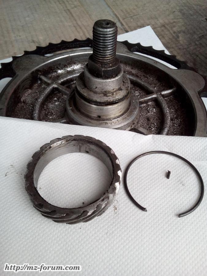 Hakensprengring Tachoantrieb