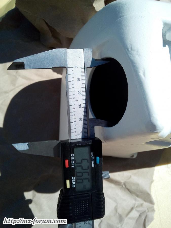 ETZ125 Seitendeckel Links - Ansauggumi