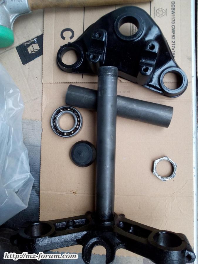 Unterer und oberer Klemmkopf