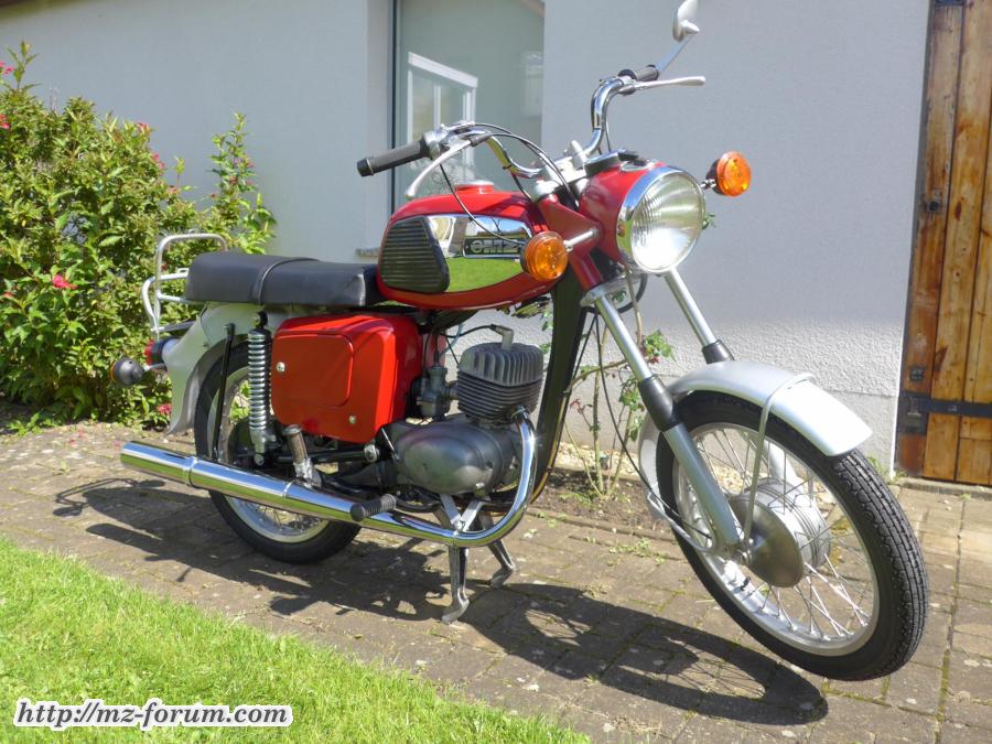 MZ TS 150  rot