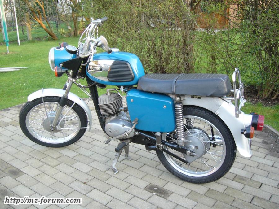 MZ TS 150 blau (2)