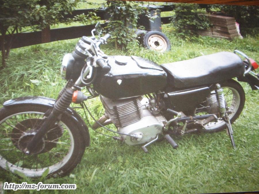 MZ ETZ 250 mit PANNONIA Tank