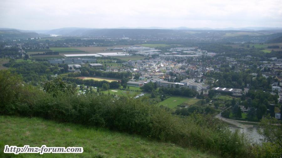 Blick auf Remagen und das Rheintal 2
