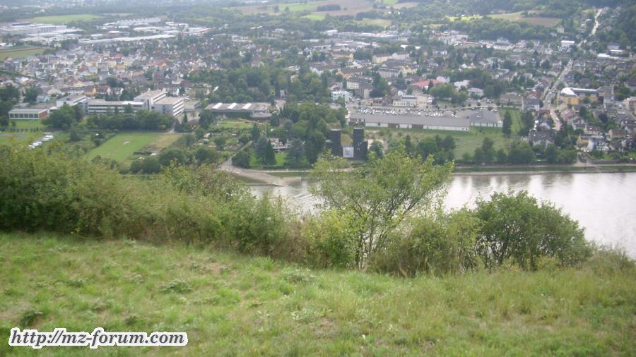 Blick auf Remagen und das Rheintal 3