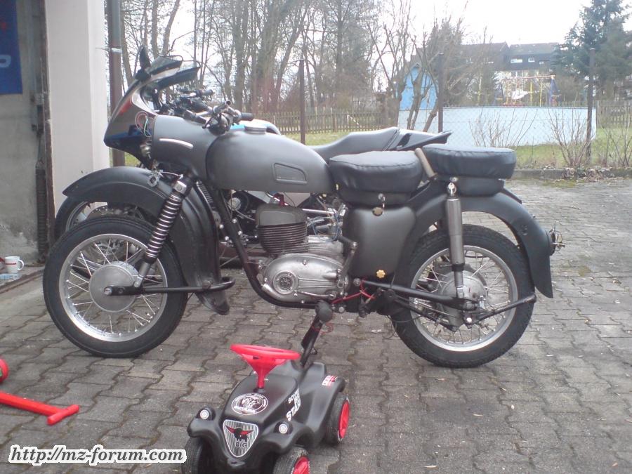 ES 250 (/1)