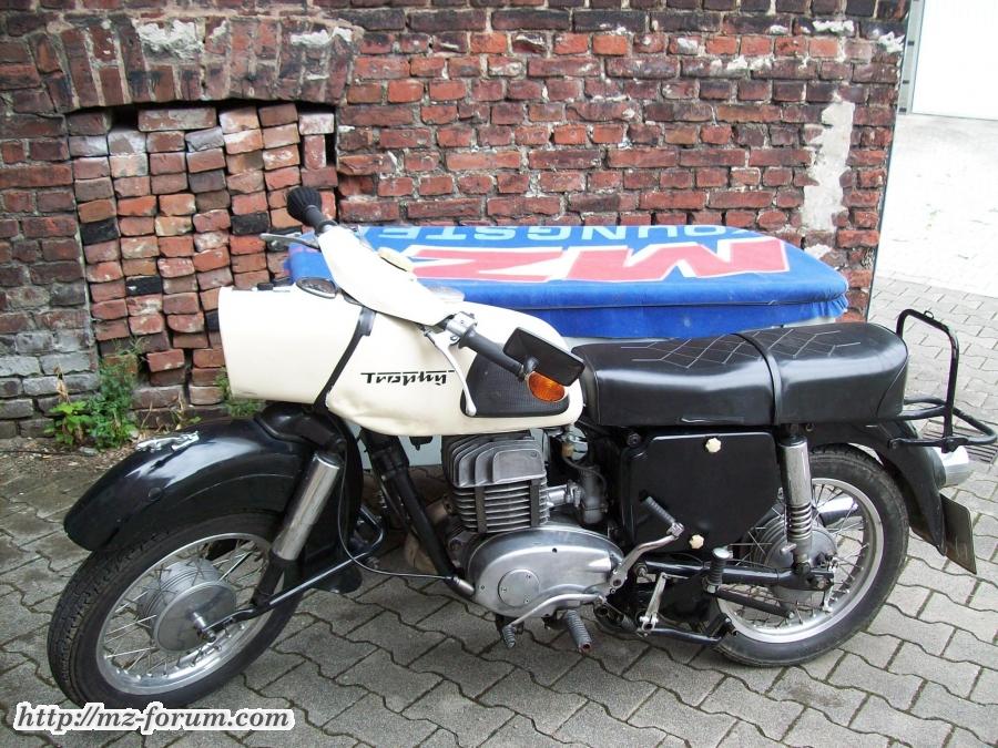 unsere mz 010