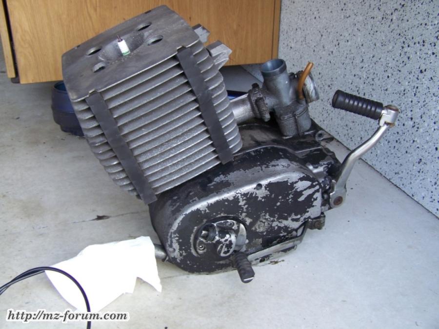 Motor 300ccm